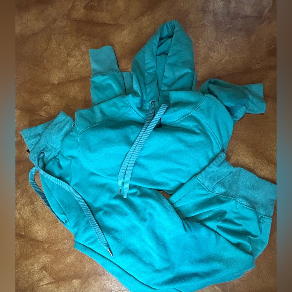 Green Sweat Suit